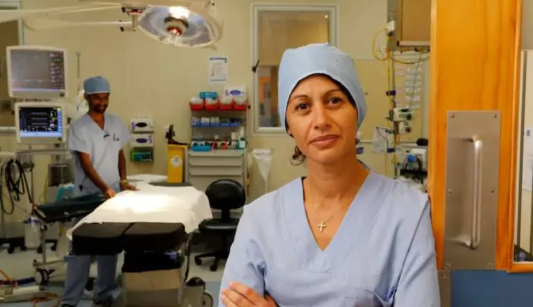 Wahine Māori surgeon gets $300k boost for breast cancer research