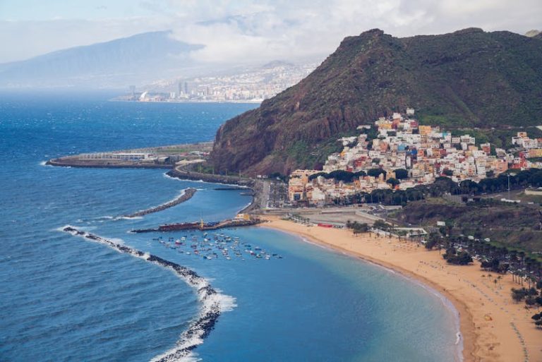 THE CANARY ISLANDS SEE TRAINS AS THE WAY FORWARD FOR SUSTAINABLE MOBILITY
